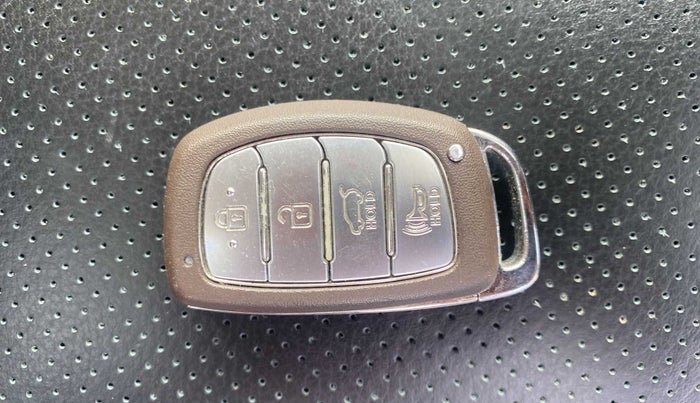 2021 Hyundai NEW I20 ASTA (O) 1.5 CRDI MT, Diesel, Manual, 22,678 km, Key Close Up