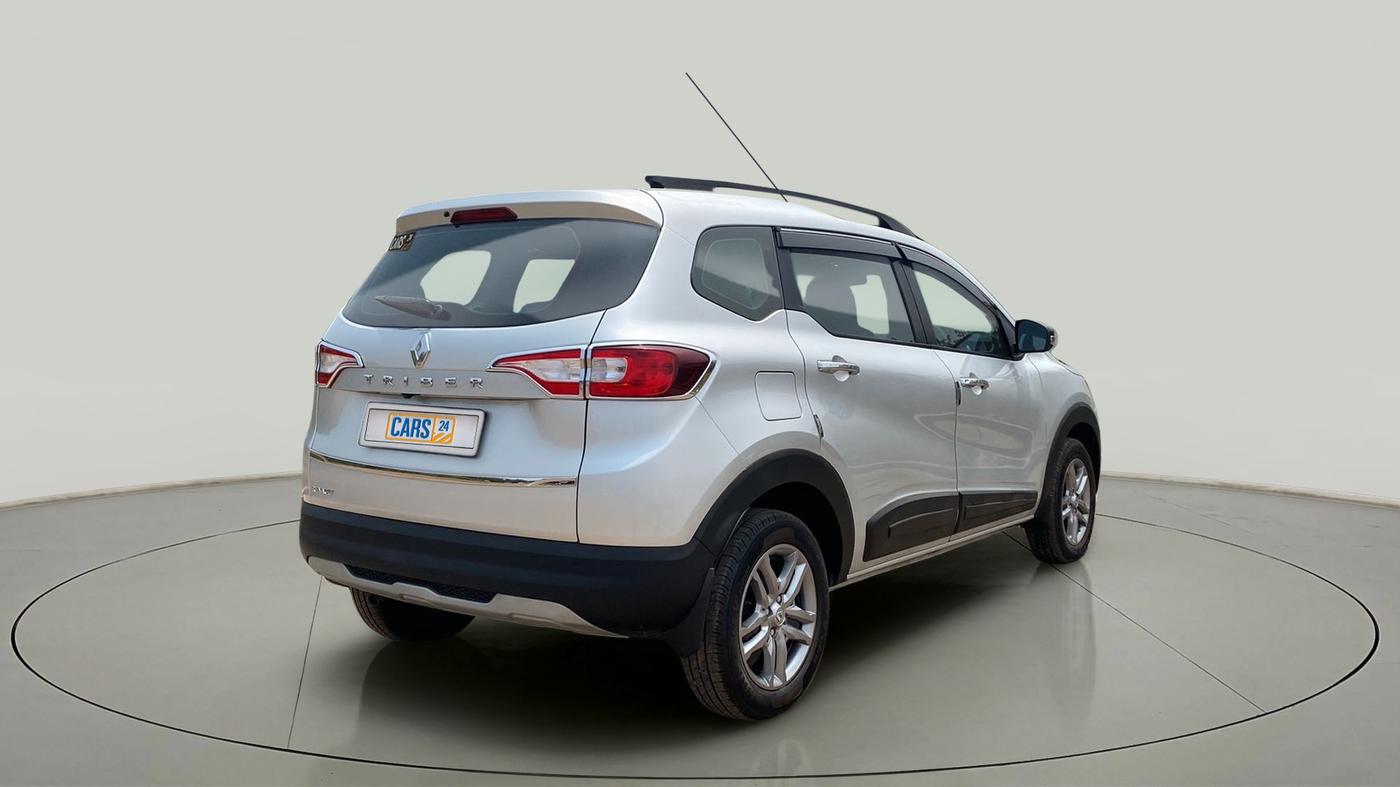 2023 Renault TRIBER RXZ, Petrol, Manual, 7,911 km, Right Back Diagonal