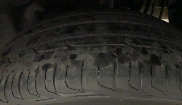 2020 Tata NEXON XZ PETROL, Petrol, Manual, 52,207 km, Left Rear Tyre Tread