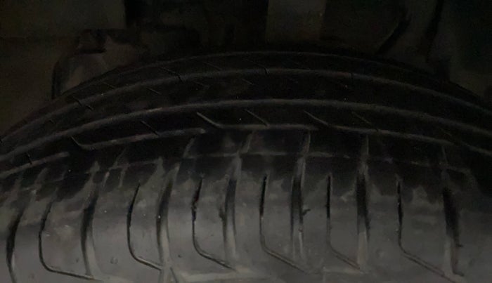 2020 Tata NEXON XZ PETROL, Petrol, Manual, 52,207 km, Left Front Tyre Tread