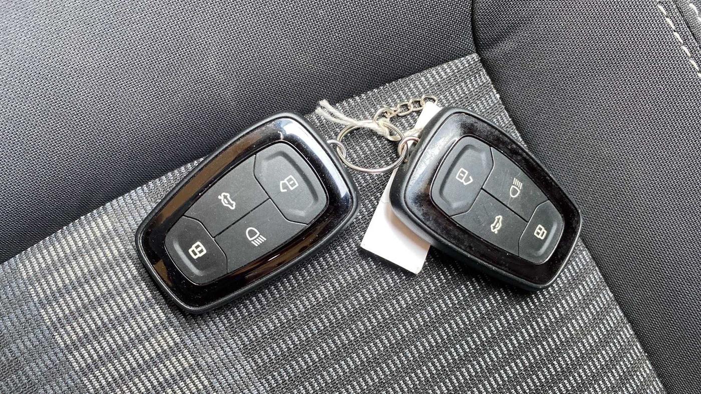 2022 Tata TIAGO NRG XZ AMT, Petrol, Automatic, 13,067 km, Key Close Up