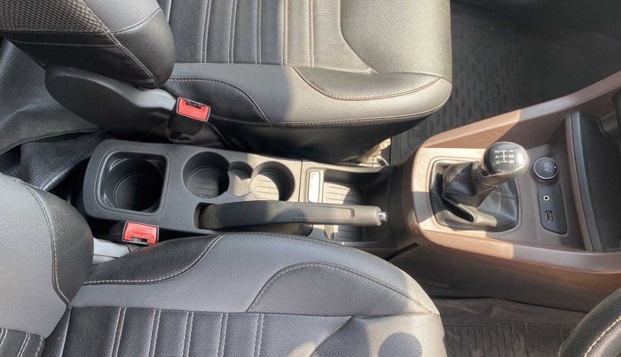 2018 Ford FREESTYLE TITANIUM 1.2 PETROL, Petrol, Manual, 45,188 km, Gear Lever