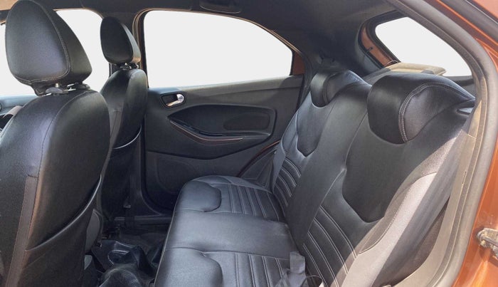 2018 Ford FREESTYLE TITANIUM 1.2 PETROL, Petrol, Manual, 45,188 km, Right Side Rear Door Cabin