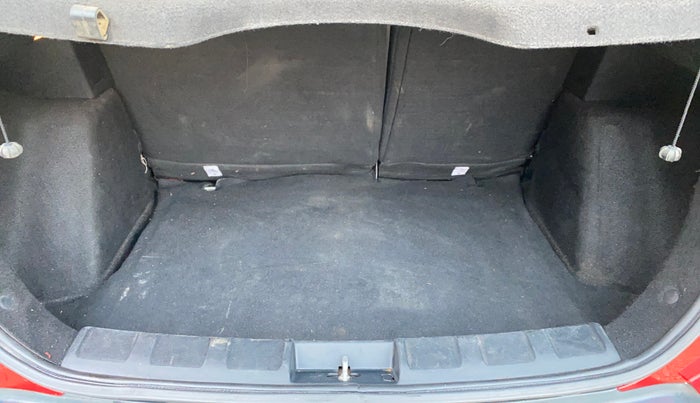 2017 Tata NEXON XZ PLUS DIESEL, Diesel, Manual, 63,198 km, Boot Inside