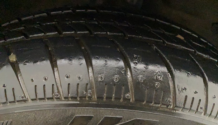 2015 Maruti Celerio VXI, Petrol, Manual, 20,656 km, Right Rear Tyre Tread