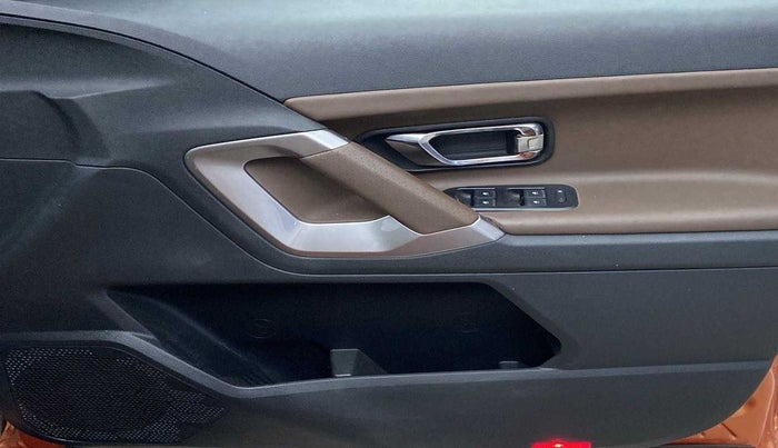 2019 Tata Harrier XZ 2.0L, Diesel, Manual, 36,052 km, Driver Side Door Panels Control