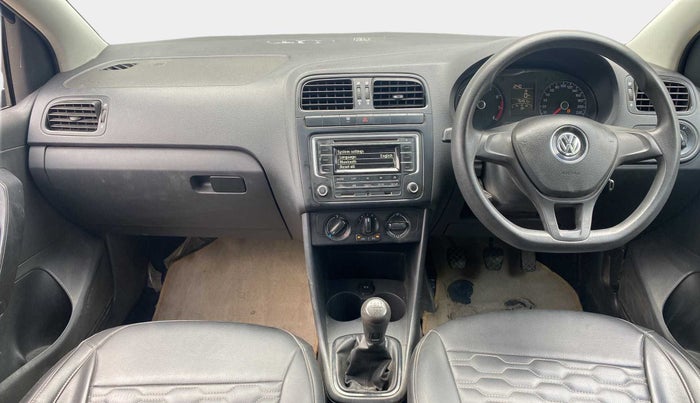 2016 Volkswagen Polo COMFORTLINE 1.2L, Petrol, Manual, 75,464 km, Dashboard