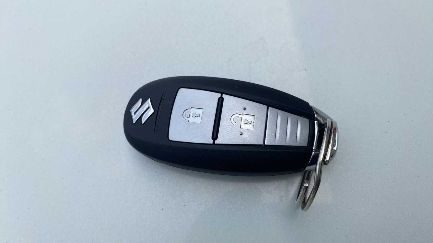 2017 Maruti IGNIS ALPHA 1.2, Petrol, Manual, 53,480 km, Key Close Up