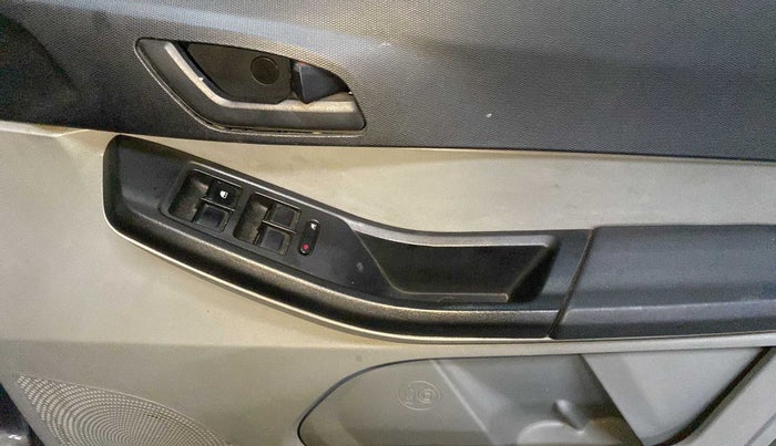 2020 Tata Tiago XZA PETROL, Petrol, Automatic, 47,634 km, Driver Side Door Panels Control