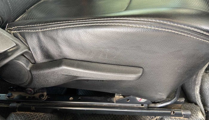 2015 Maruti Baleno ZETA PETROL 1.2, Petrol, Manual, 67,817 km, Driver Side Adjustment Panel