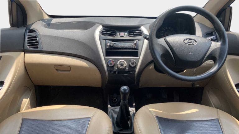 2015 Hyundai Eon ERA +, Petrol, Manual, 83,952 km, Dashboard