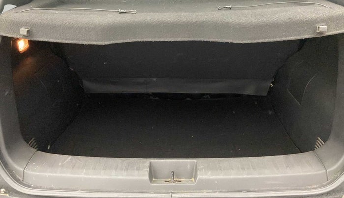 2022 Nissan MAGNITE XL, Petrol, Manual, 28,924 km, Boot Inside