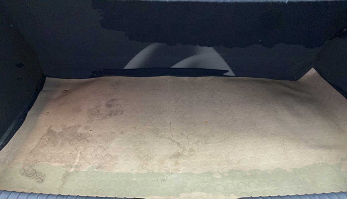 2013 Hyundai i20 MAGNA (O) 1.2, Petrol, Manual, 75,864 km, Boot Inside