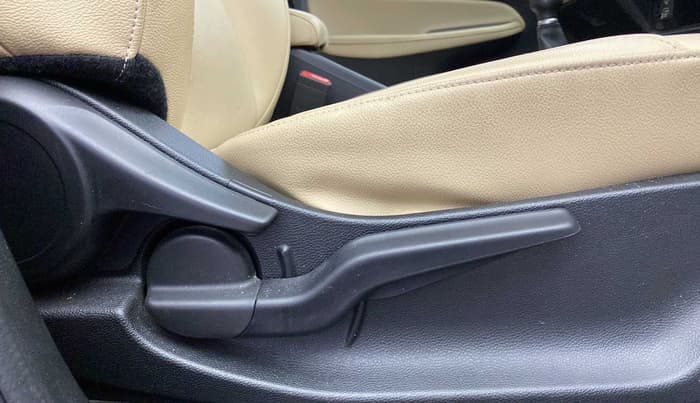 2020 Honda City 1.5L I-VTEC ZX, Petrol, Manual, 20,088 km, Driver Side Adjustment Panel