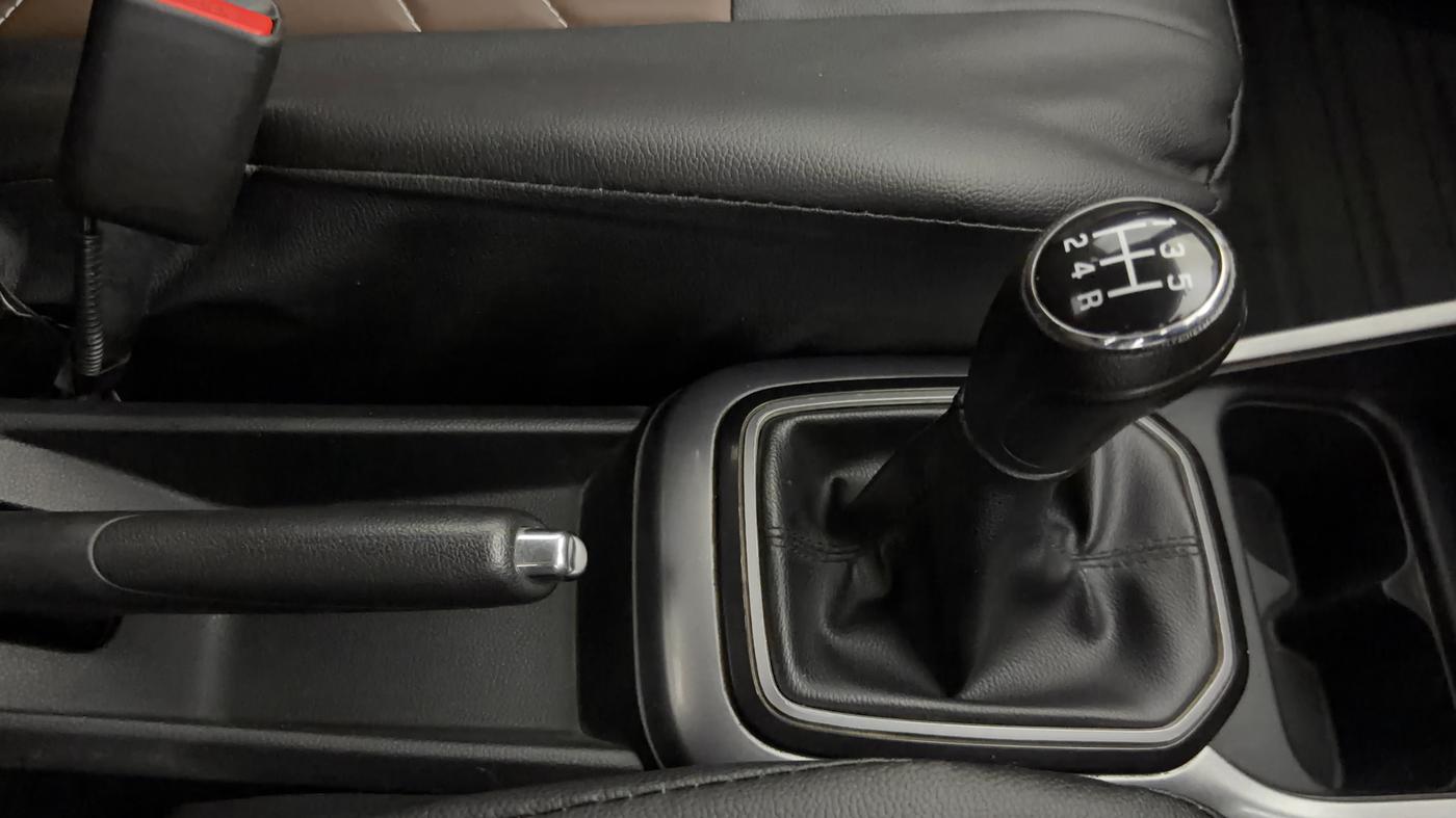 2022 Maruti IGNIS ZETA 1.2, Petrol, Manual, 71,219 km, Gear Lever