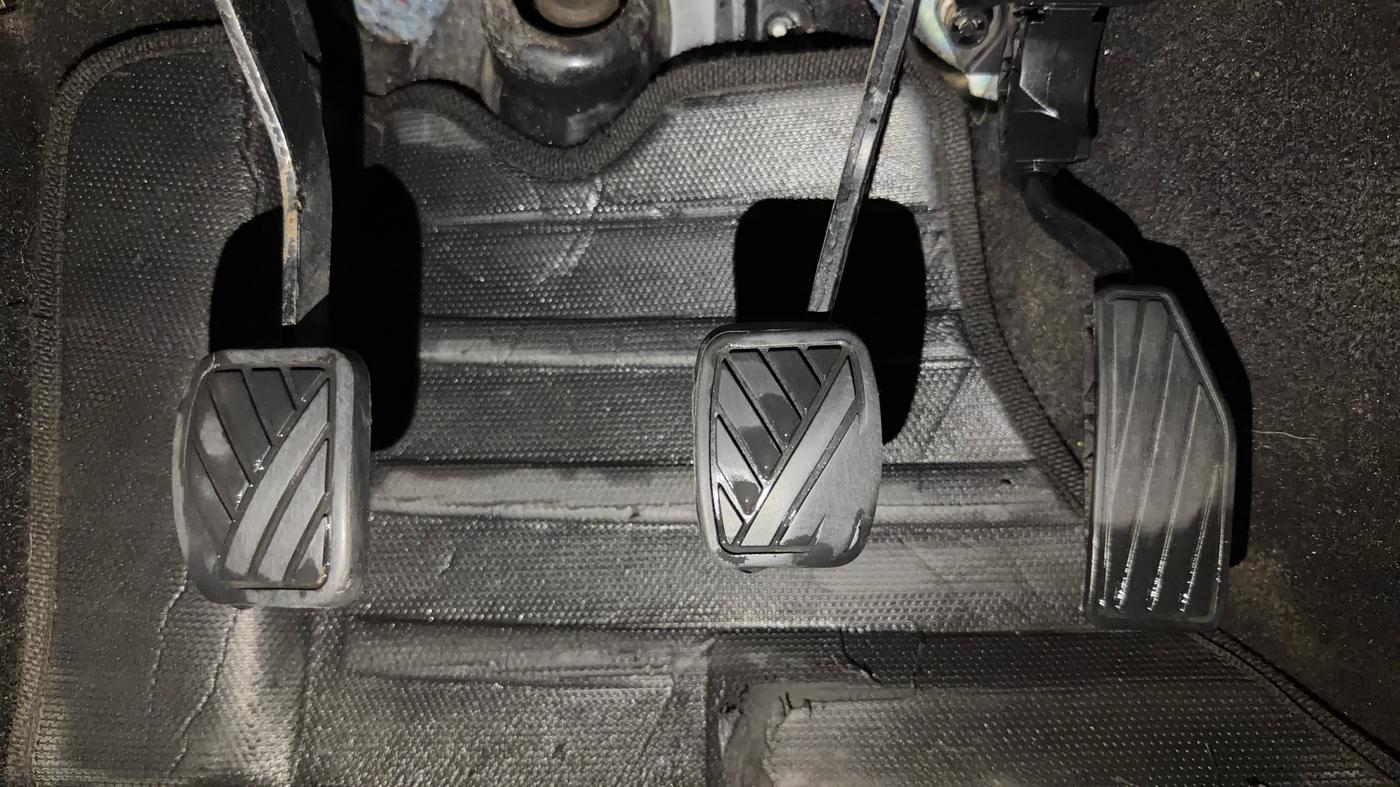 2022 Maruti IGNIS ZETA 1.2, Petrol, Manual, 71,219 km, Pedals