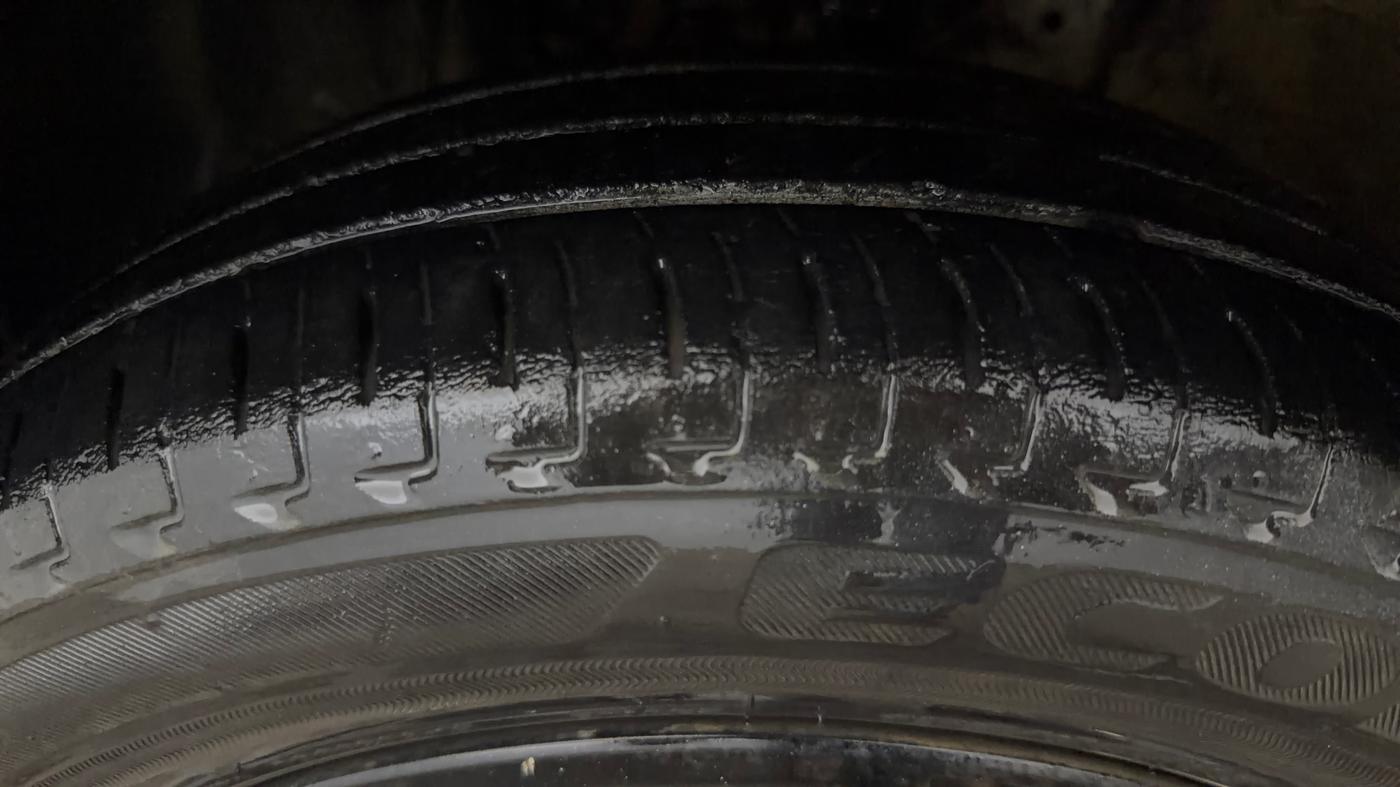 2022 Maruti IGNIS ZETA 1.2, Petrol, Manual, 71,219 km, Left Front Tyre Tread