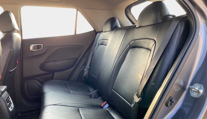 2022 Hyundai VENUE S 1.2, Petrol, Manual, 18,184 km, Right Side Rear Door Cabin
