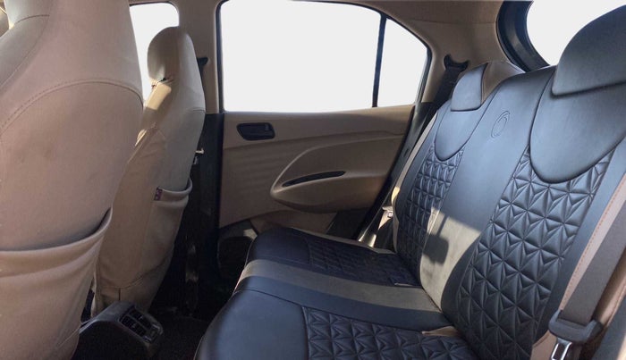 2020 Hyundai NEW SANTRO MAGNA, Petrol, Manual, 67,550 km, Right Side Rear Door Cabin