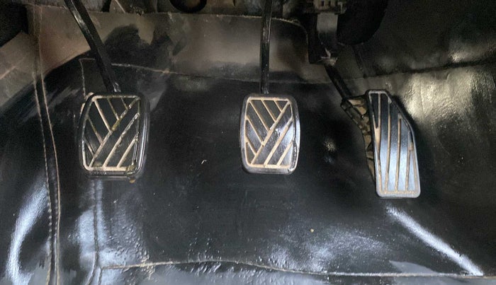 2021 Maruti Baleno DELTA PETROL 1.2, Petrol, Manual, 49,434 km, Pedals