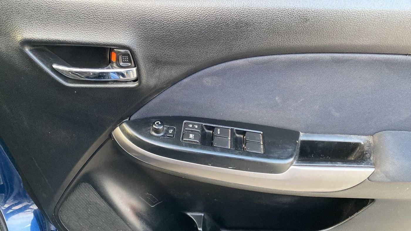 2021 Maruti Baleno DELTA PETROL 1.2, Petrol, Manual, 49,434 km, Driver Side Door Panels Control