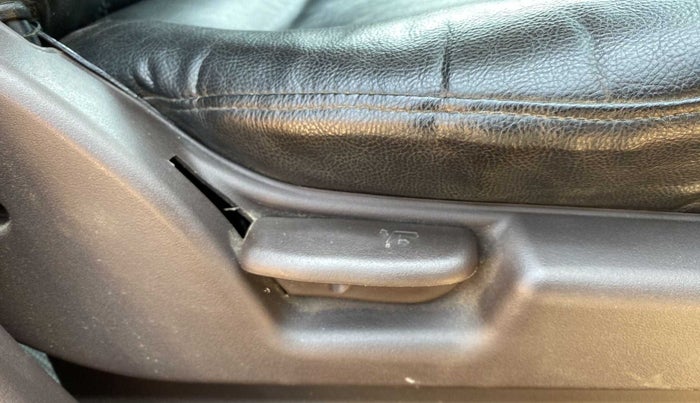 2012 Hyundai Santro Xing GL PLUS, Petrol, Manual, 57,275 km, Driver Side Adjustment Panel