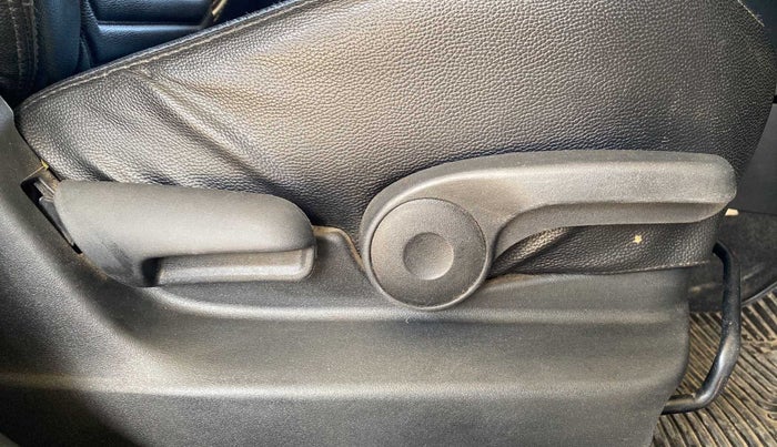 2020 Maruti Vitara Brezza ZXI PLUS, Petrol, Manual, 68,724 km, Driver Side Adjustment Panel