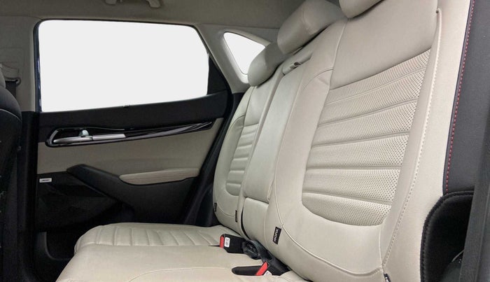 2019 KIA SELTOS GTX PLUS DCT 1.4 PETROL, Petrol, Automatic, 24,468 km, Right Side Rear Door Cabin