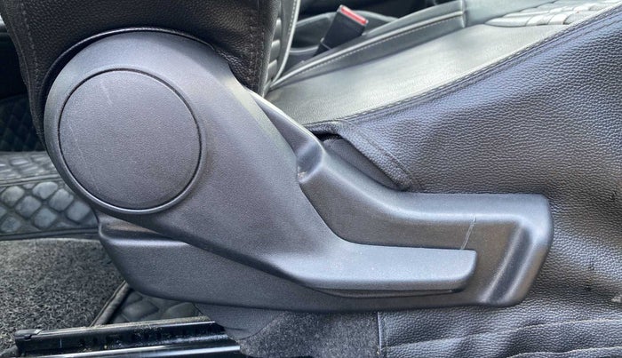 2020 Maruti Baleno SIGMA PETROL 1.2, Petrol, Manual, 31,850 km, Driver Side Adjustment Panel
