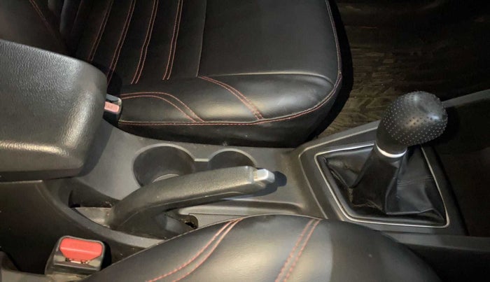 2015 Hyundai Elite i20 ASTA 1.2, Petrol, Manual, 95,613 km, Gear Lever