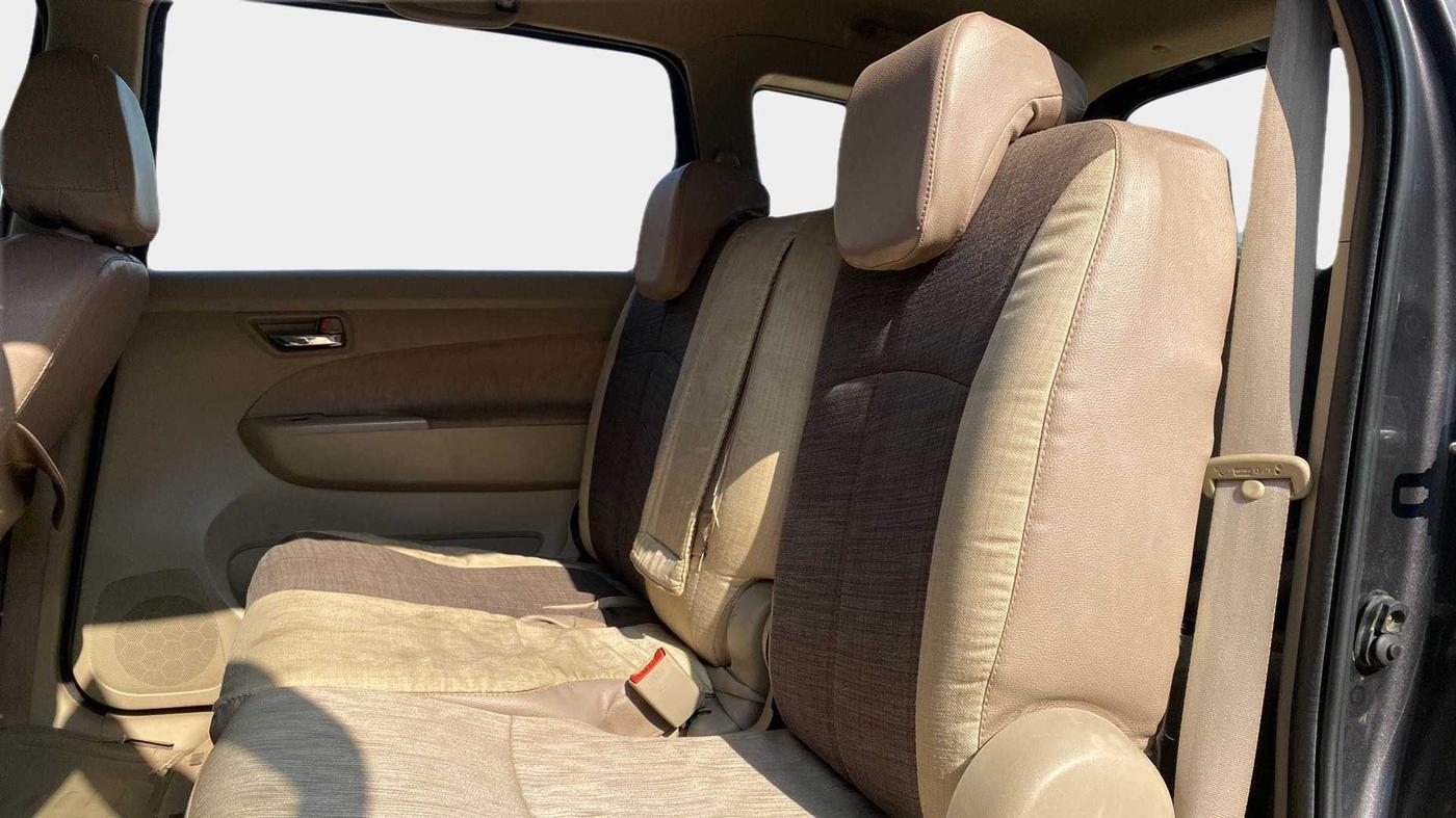 2013 Maruti Ertiga VXI, Petrol, Manual, 81,710 km, Right Side Rear Door Cabin