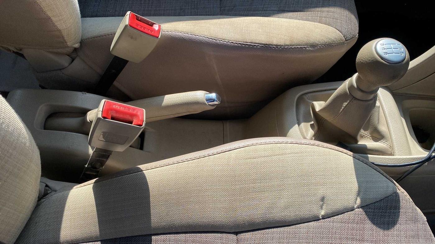 2013 Maruti Ertiga VXI, Petrol, Manual, 81,710 km, Gear Lever