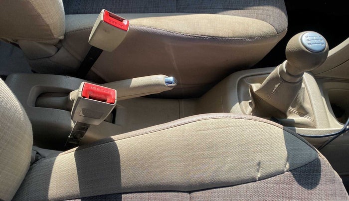 2013 Maruti Ertiga VXI, Petrol, Manual, 81,710 km, Gear Lever