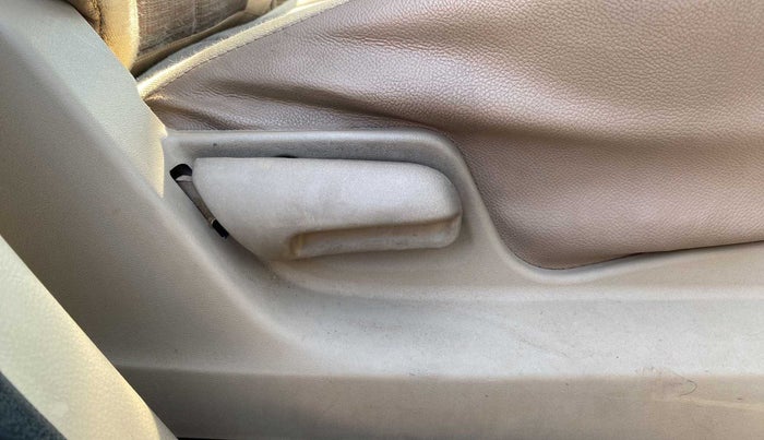 2013 Maruti Ertiga VXI, Petrol, Manual, 81,710 km, Driver Side Adjustment Panel