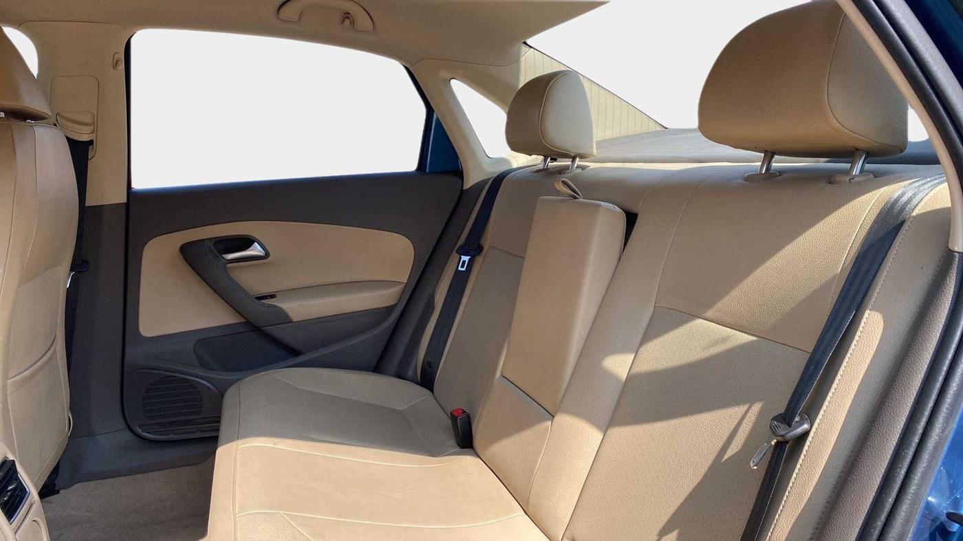 2017 Volkswagen Vento HIGHLINE PETROL AT, Petrol, Automatic, 38,945 km, Right Side Rear Door Cabin