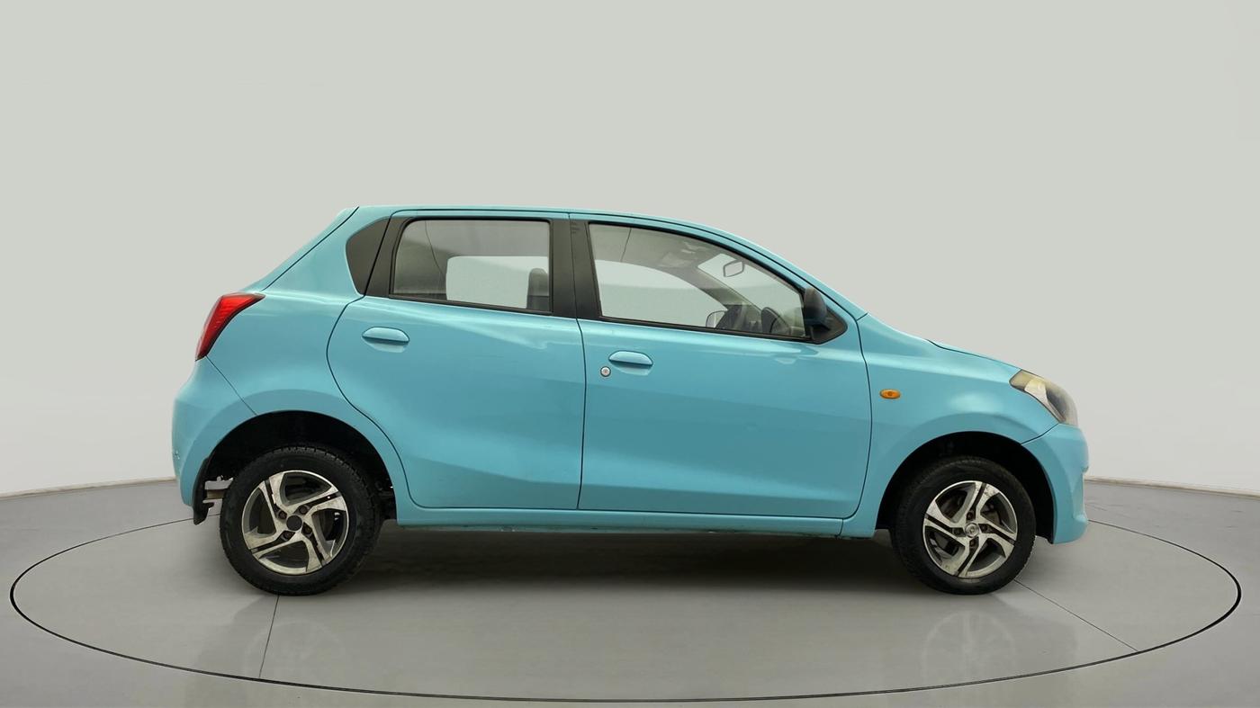 2014 Datsun Go T, Petrol, Manual, 68,978 km, Right Side View