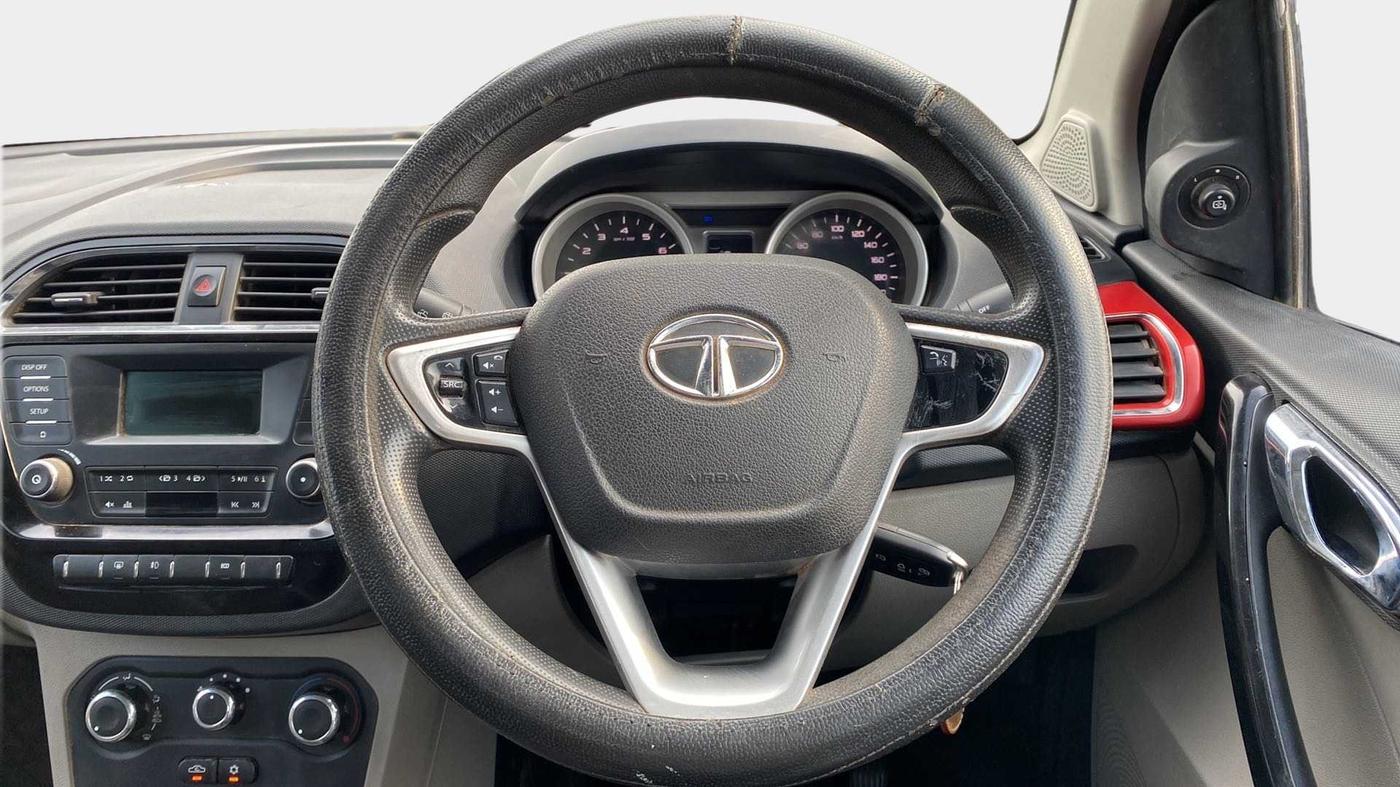 2016 Tata Tiago XZ PETROL, Petrol, Manual, 98,747 km, Steering Wheel Close Up