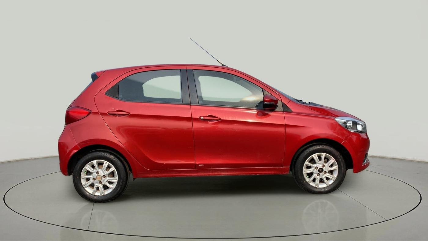 2016 Tata Tiago XZ PETROL, Petrol, Manual, 98,747 km, Right Side View