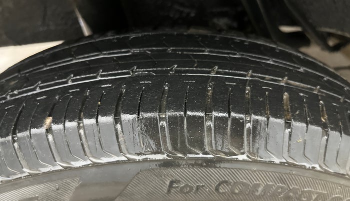 2019 Renault Kwid RXL, Petrol, Manual, 91,662 km, Right Rear Tyre Tread