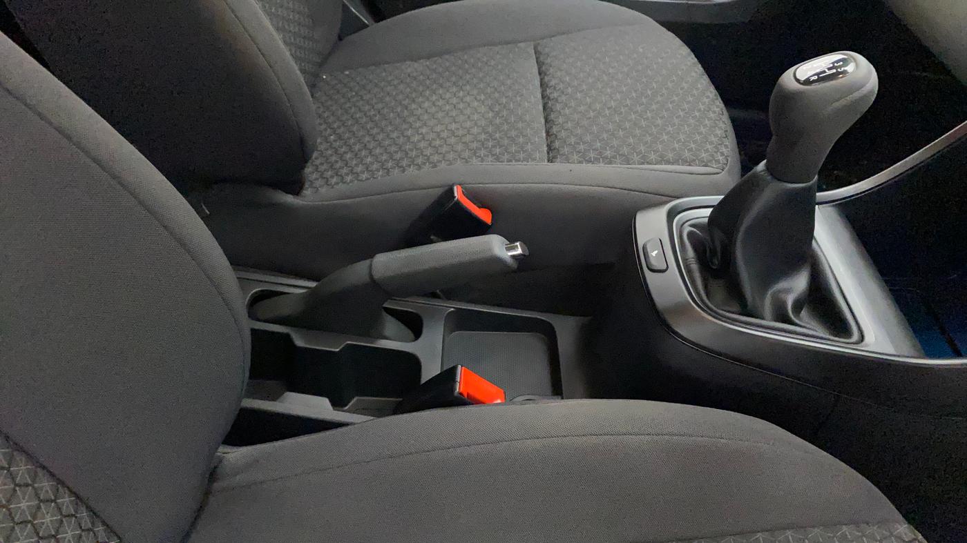 2021 Tata ALTROZ XT PETROL, Petrol, Manual, 34,384 km, Gear Lever