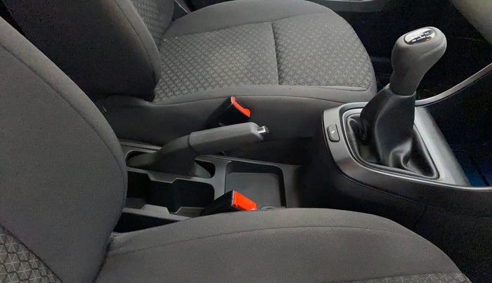 2021 Tata ALTROZ XT PETROL, Petrol, Manual, 34,384 km, Gear Lever