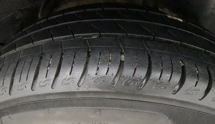 2021 Tata ALTROZ XT PETROL, Petrol, Manual, 34,384 km, Left Rear Tyre Tread