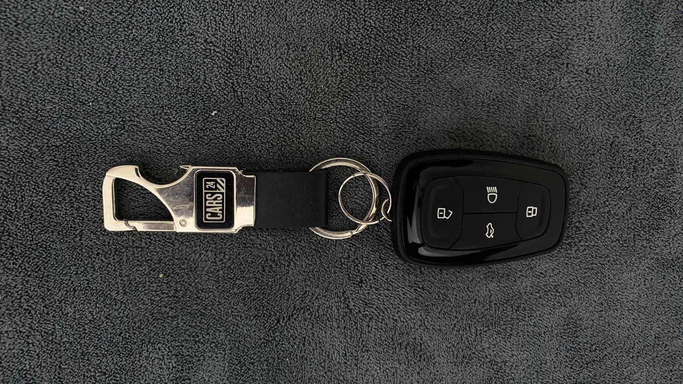 2021 Tata ALTROZ XT PETROL, Petrol, Manual, 34,384 km, Key Close Up