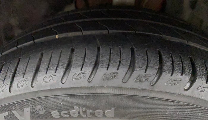 2021 Tata ALTROZ XT PETROL, Petrol, Manual, 34,384 km, Left Front Tyre Tread