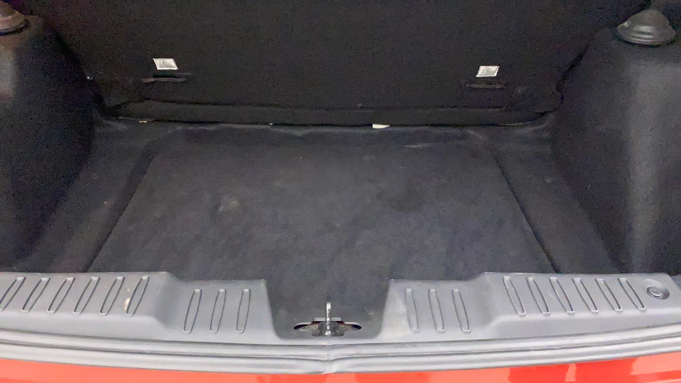 2021 Tata ALTROZ XT PETROL, Petrol, Manual, 34,384 km, Boot Inside