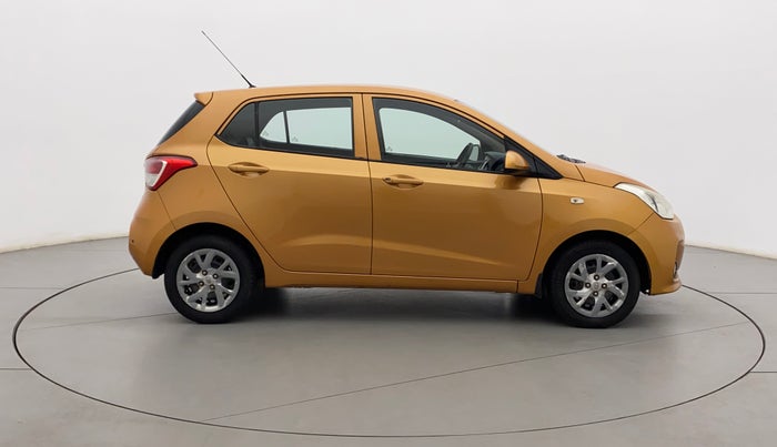 2017 Hyundai Grand i10 SPORTZ 1.2 KAPPA VTVT, Petrol, Manual, 79,457 km, Right Side View