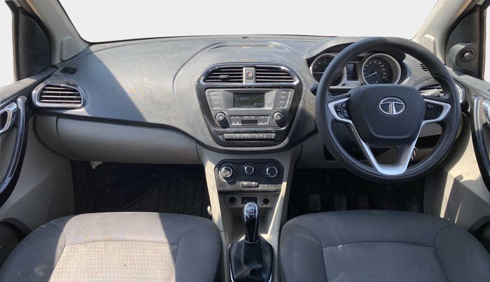 2016 Tata Tiago XZ PETROL, Petrol, Manual, 70,208 km, Dashboard