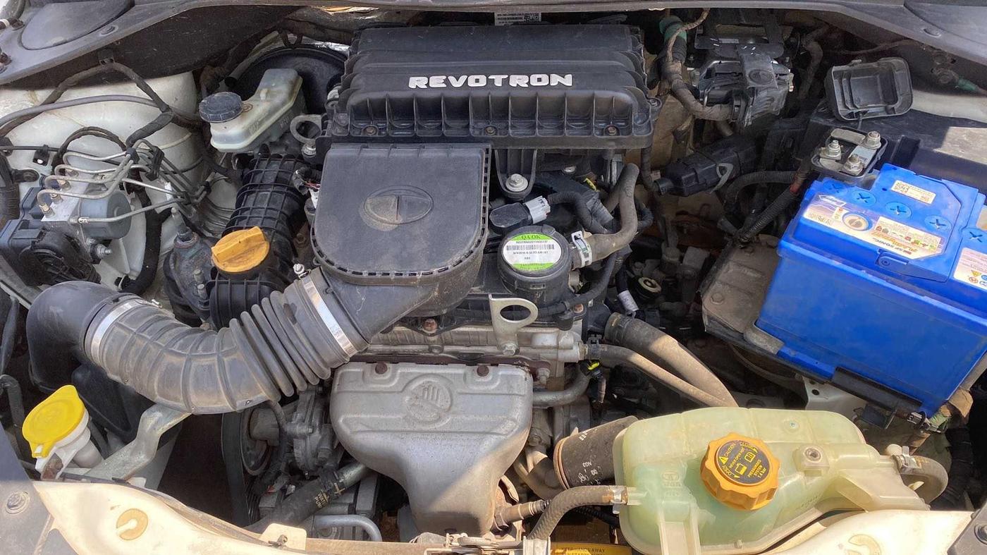 2016 Tata Tiago XZ PETROL, Petrol, Manual, 70,208 km, Open Bonet