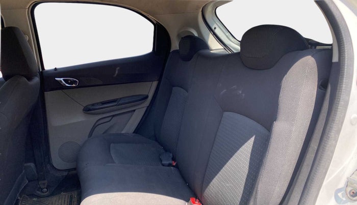 2016 Tata Tiago XZ PETROL, Petrol, Manual, 70,208 km, Right Side Rear Door Cabin
