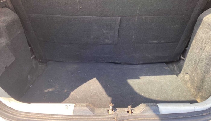 2016 Tata Tiago XZ PETROL, Petrol, Manual, 70,208 km, Boot Inside